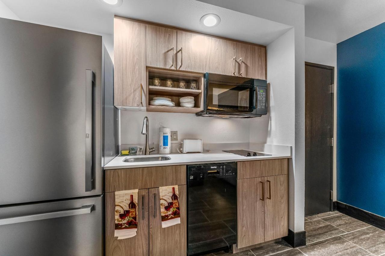 Apartment Metro W Two King Beds *